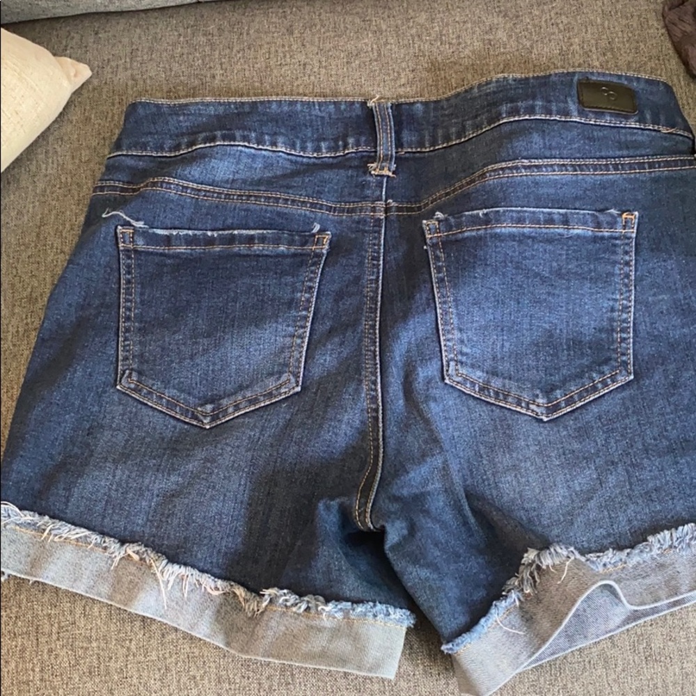 Jean Shorts - Picture 2 of 2